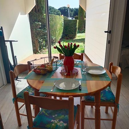 Royan, Vaux Sur Mer, Quartier Pontaillac, 2 Pas Des Plages Exterior photo